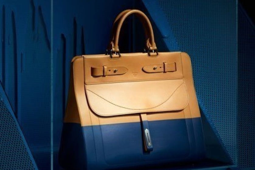 브라운 컬러 남성용 가방